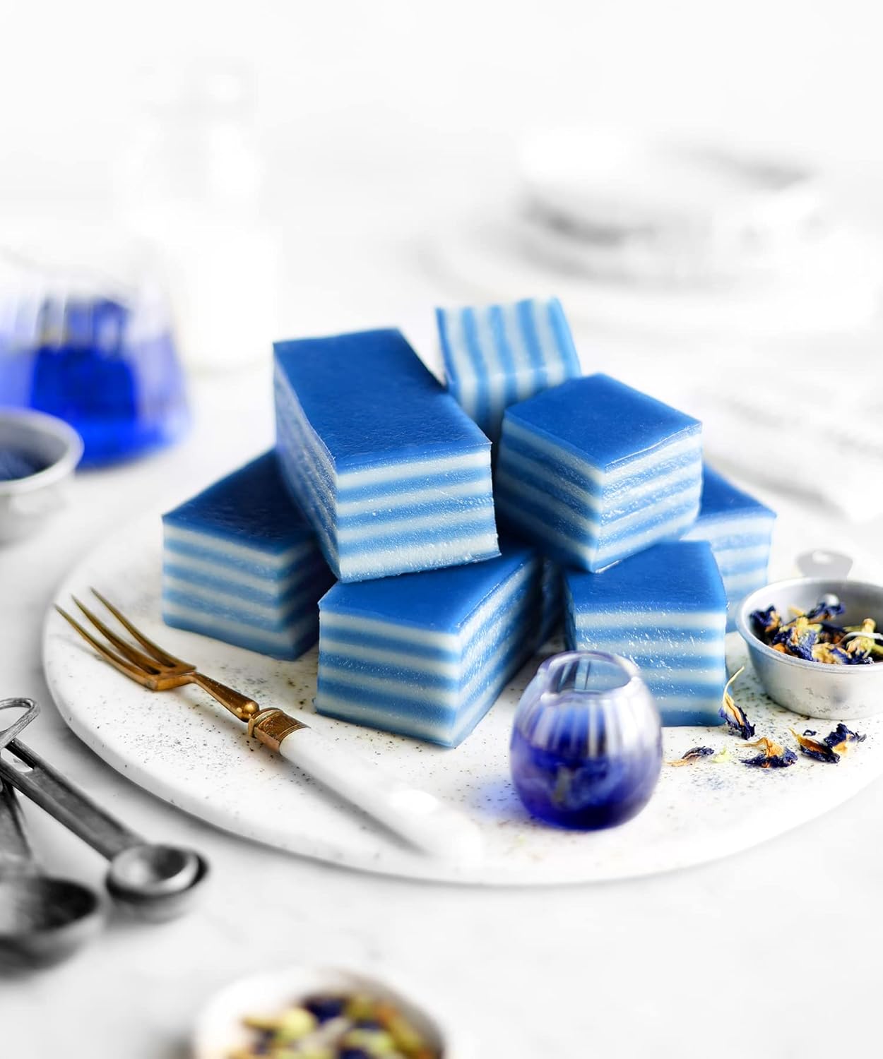 Suncore Foods Dried Butterfly Pea Flowers Bloom, Caffeine-Free Tea, Gluten-Free, Non-GMO, 2oz (1 Pack)