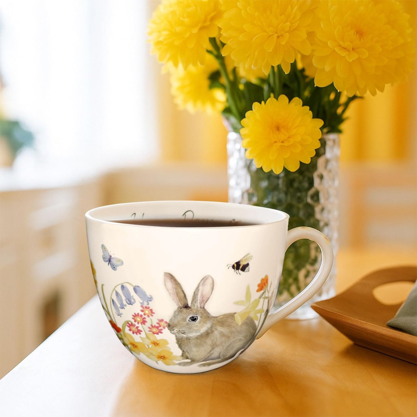 20 oz Rabbit Coffee Hug Mug, Spring Flowers & "Happy Days" Slogan, Premium Bone China Cute Bunny Mug, Perfect Holiday and Birthday Gift for Women, Designed in England by Harvest Green Studio