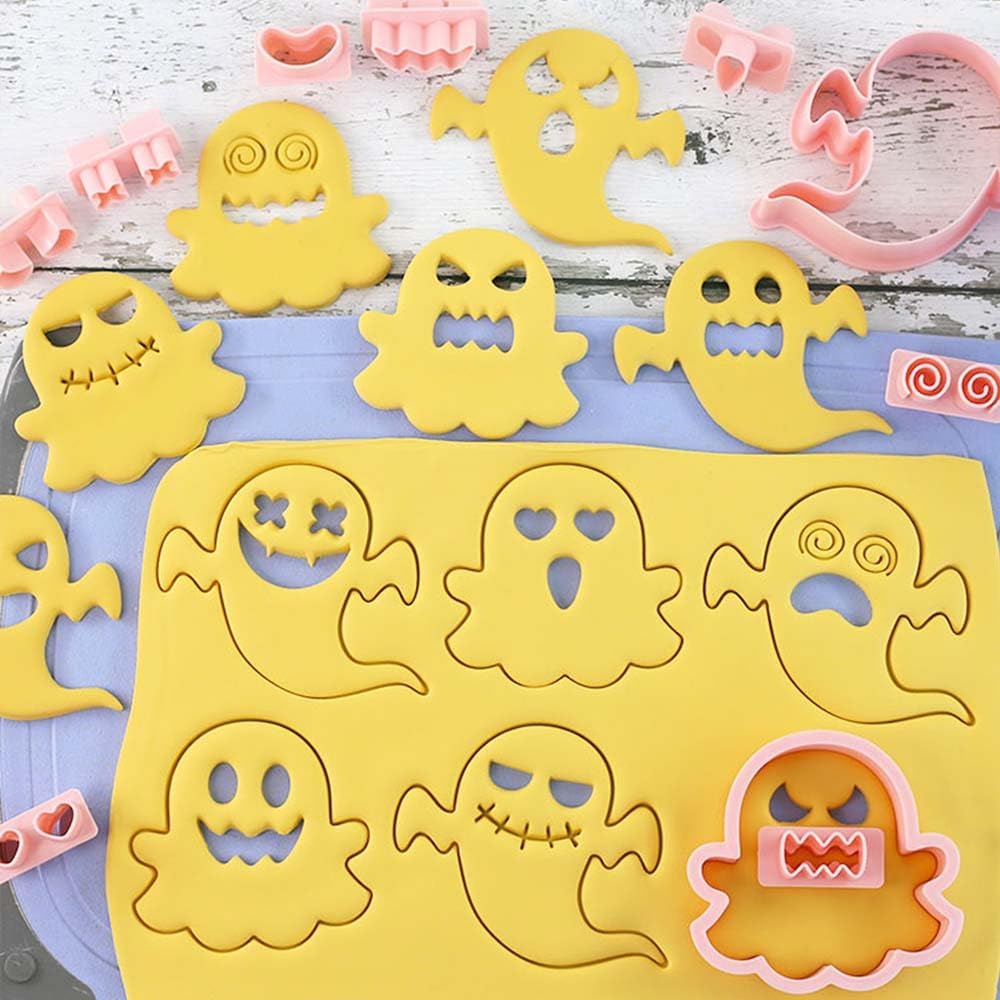 Mini Ghost Cookie Cutters, DIY 3d Halloween Raised Design Cookie Stamps, Cookie Cutter Set suitable for Frosting Decoration, Mini Gingerbread Pie Molds, Day of The Dead Decorations (Ghost)