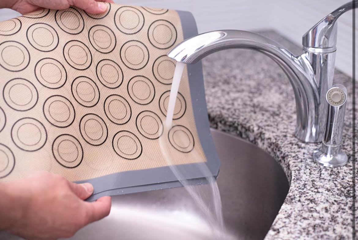 Macaron Silicone Baking Mats - Set of 10 - Full Size - 16.5 x 24, Non-Stick Macaron Mat for Perfect Baking - Dishwasher & Oven Safe, Ideal for Macarons, Cookies, Bread, and More