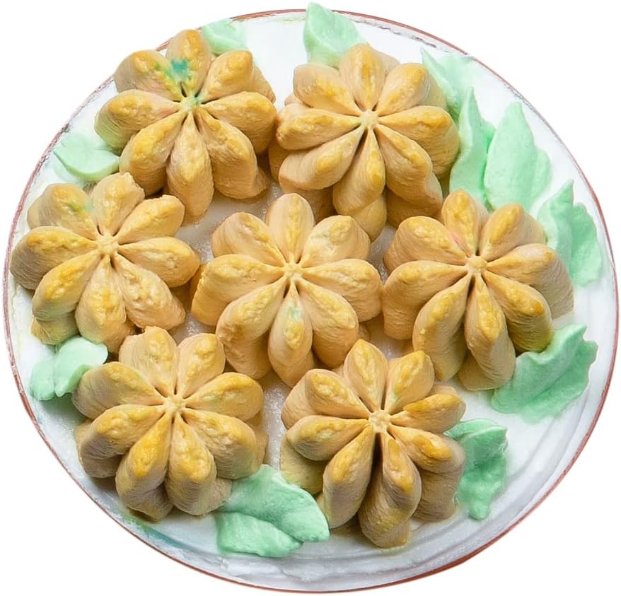 Restaurantware-Russian Piping Tip, 1 Flower Cake Decor Piping Tip - #7, Corrosion-Resistant, Stainless Steel Decorating Tip For Frosting, Dishwashable, Decorate Cupcakes, Cakes, or Cookies