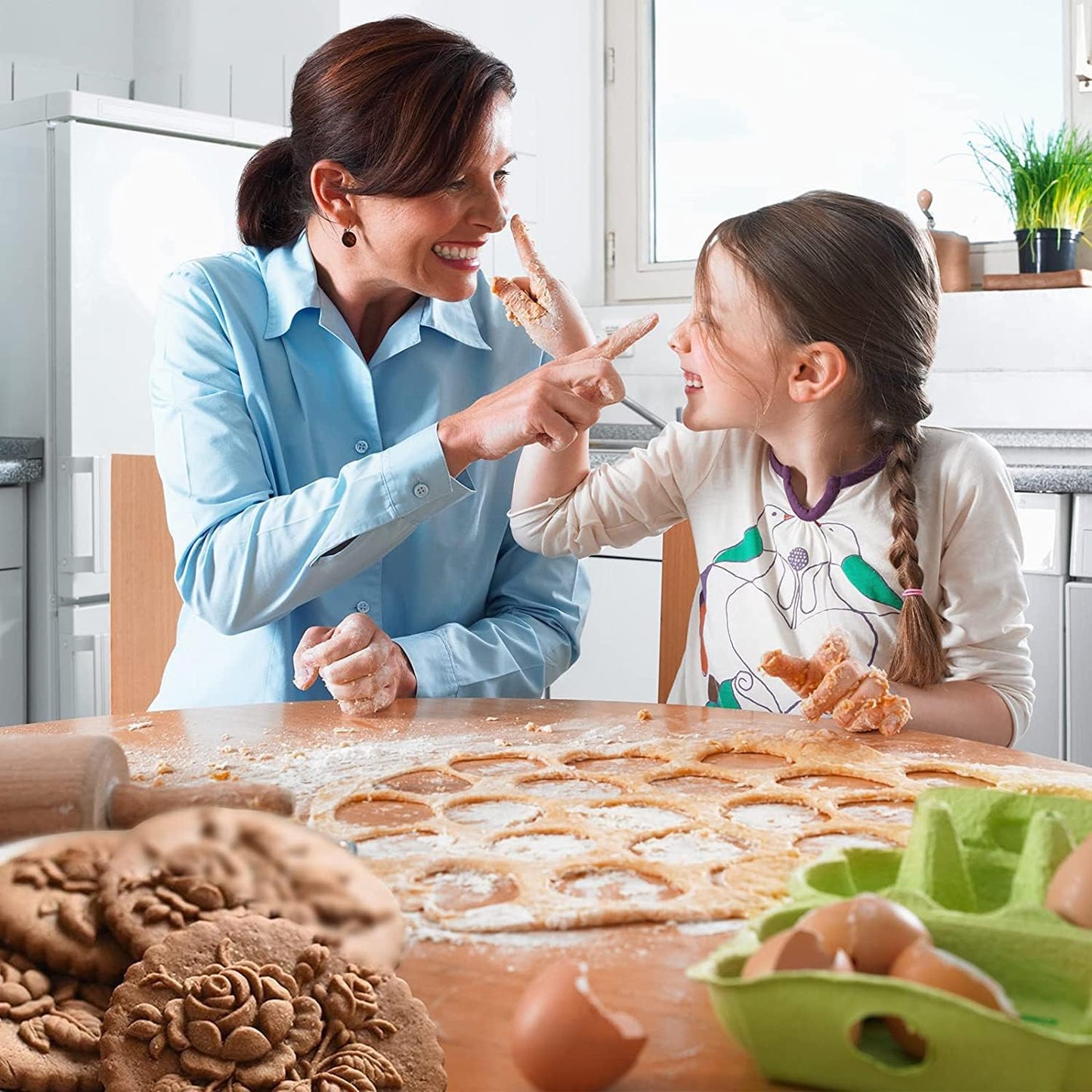 Wooden Cookie Molds, Wooden Cookie Biscuit Mold Baking Cookie Mold Wooden Carved Mold Cookie Cutter Embossing Mold, DIY Shapes Cookie Stamp,Gingerbread Mold,Pine Cone Mold (Eggs)