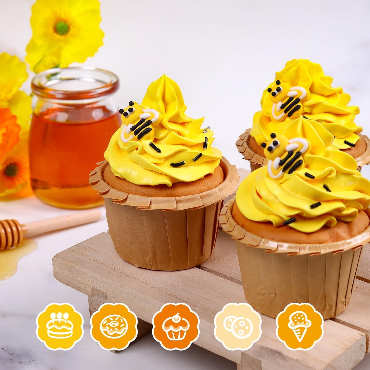 Edible Bees Cake Decorations, 16 pcs Bee Cake Decorations, Edible Bee for Cupcakes, Ice Cream, Waffles, Cookies, Cake, Macaron