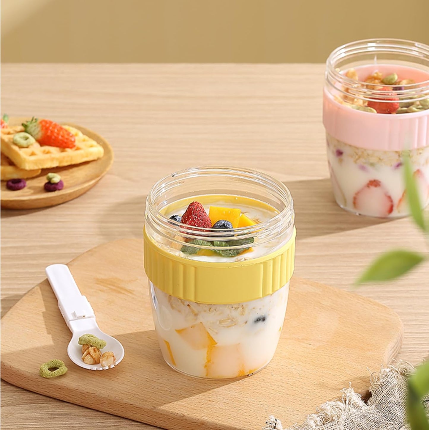 Breakfast On The Go Cups, Overnight Oats Containers With Lid And Folding Spoon, Take And Go Yogurt Cereal Snack Parfait Salad Containers For Lunch, Fruit & Vegetable Jar, 20 oz(Yellow)