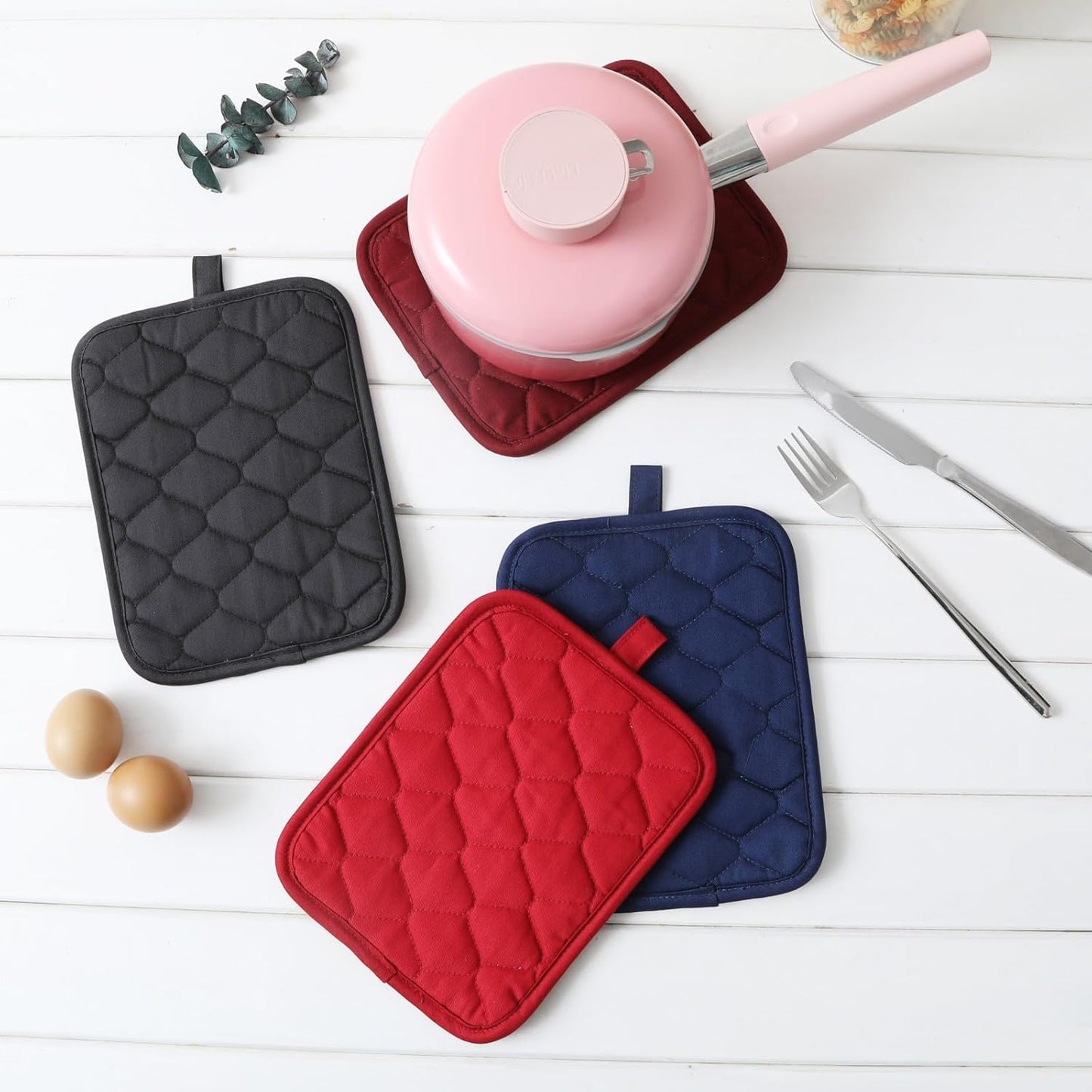 Glynniss Anti-Slip Grip Pot Holder for Kitchen, Cotton Oven Pot Holders Set with Neoprene for Heat Resistant 450F, 7x9 Inches Potholder Machine Washable 2PCS (Wine, 2)