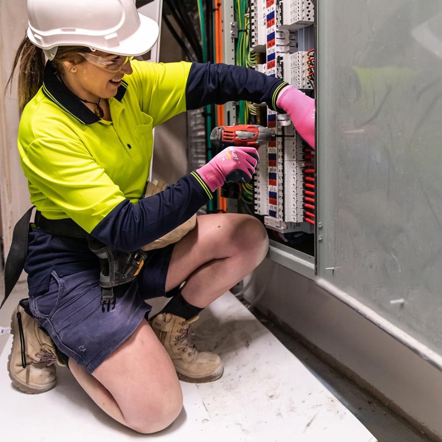 Kebada W1 Work Gloves Women, PU Coated Safety Gloves with Grip, Touchscreen, Ideal for Warehouse Package Handling, Construction, Gardening, Pink X-Small