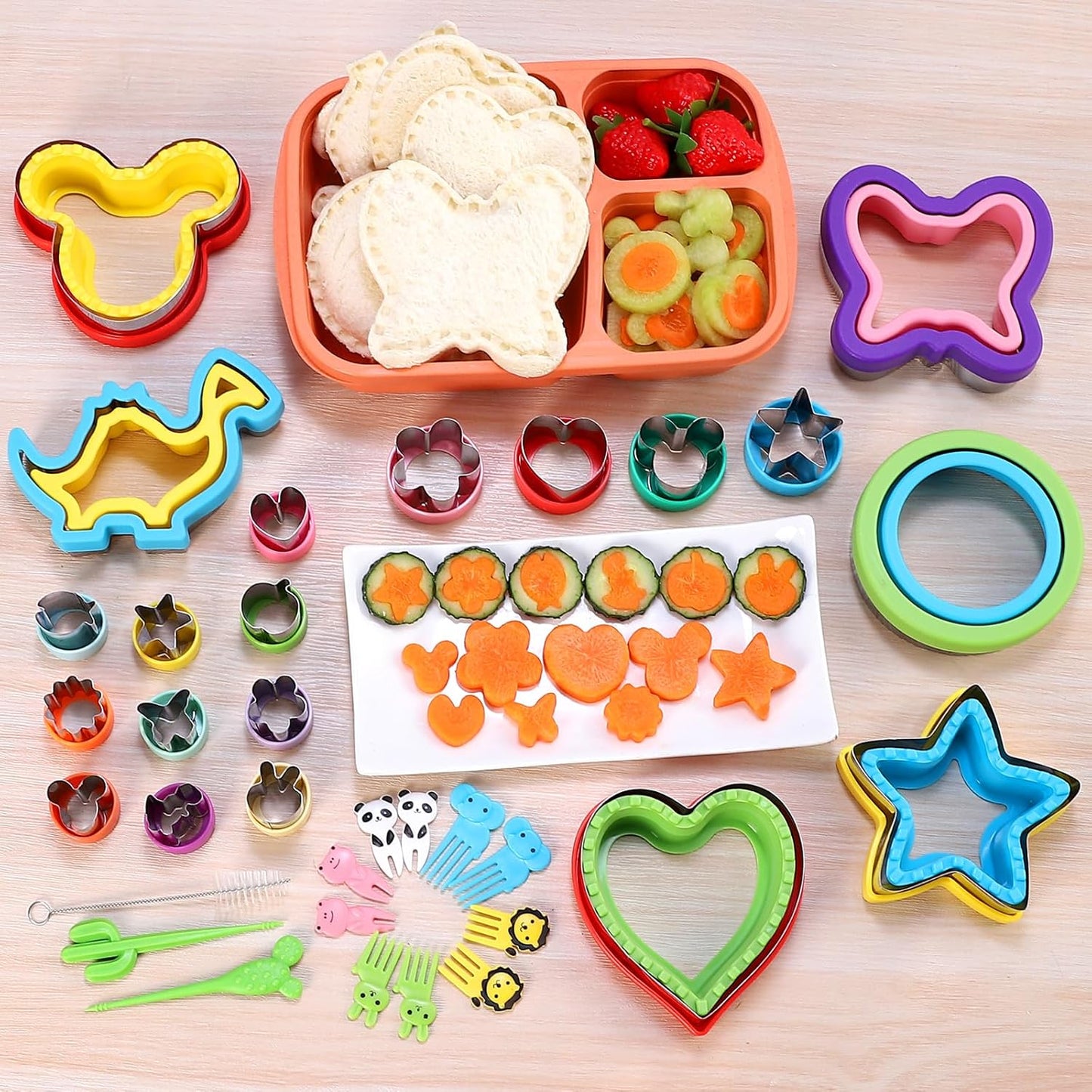 Sandwich Cutters for Kids Lunch, 33 Pcs Sandwich Cutter and Sealer Set for Kids Lunch, DIY Vegetable Fruit Shapes and Cookie Cutters for Bento Box