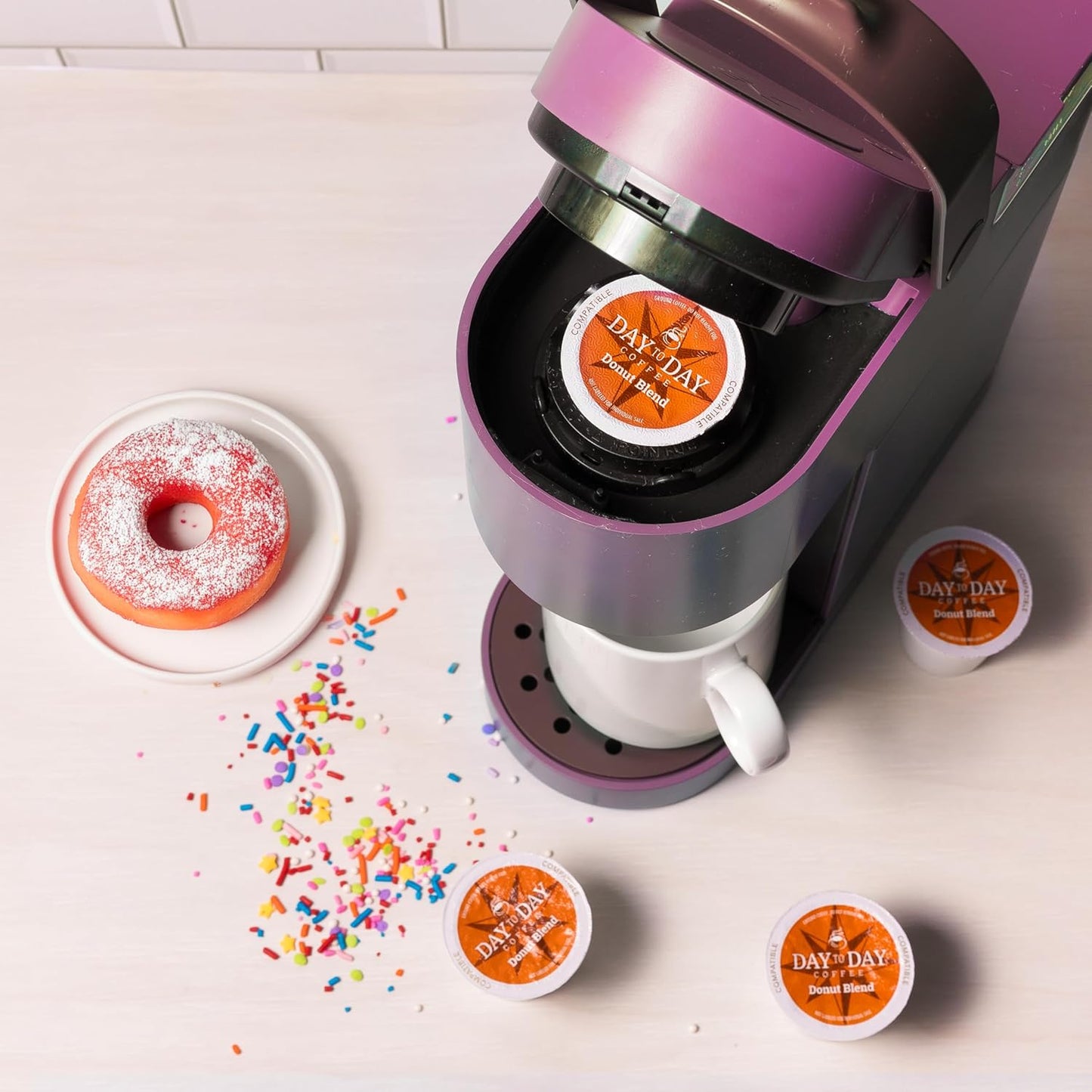 Day To Day 200-Count Donut Blend, Medium Roast Single Serve Coffee Pods for K-Cup Keurig Brewers