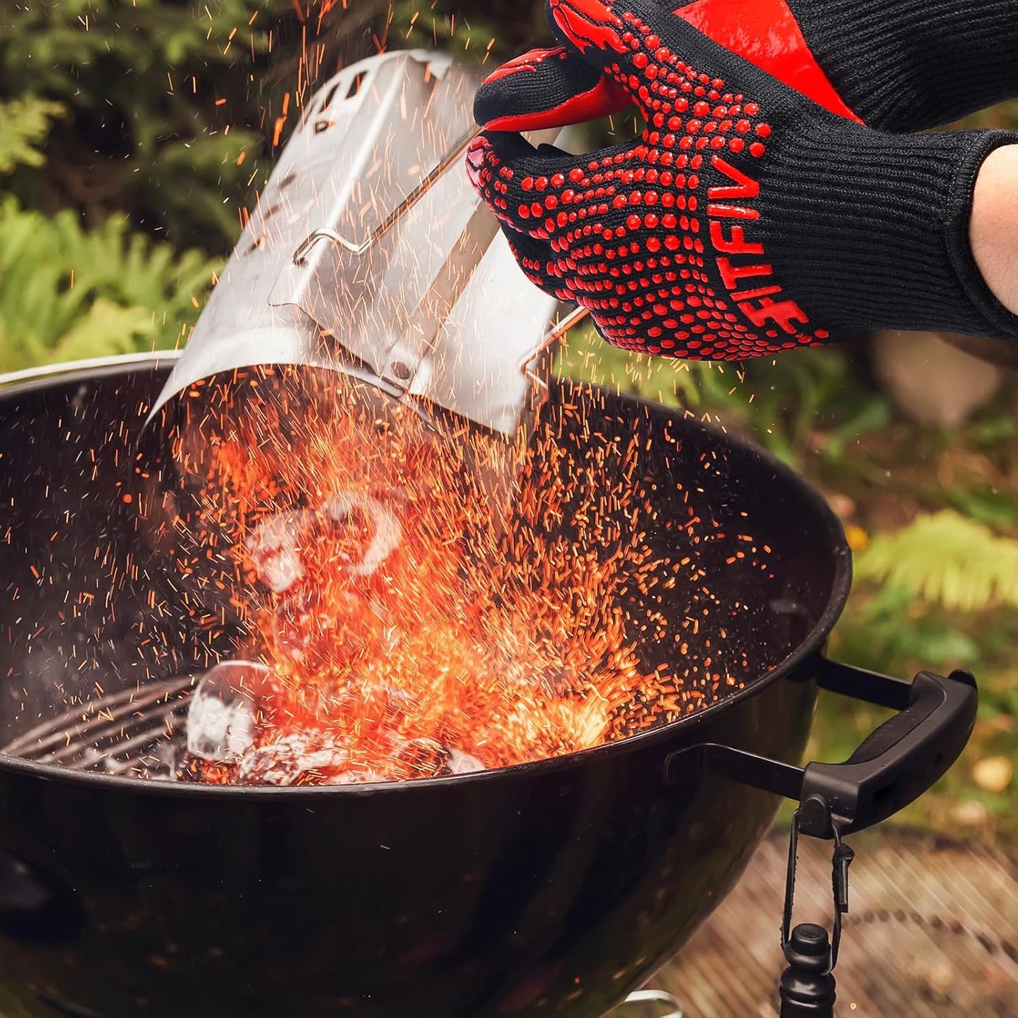 BBQ Gloves, Oven Gloves, 1472°F Extreme Heat Resistant Barbecue Gloves, Silicone Non-Slip Oven Mitts, Kitchen Gloves for Cooking, Grilling, and Baking (Red)