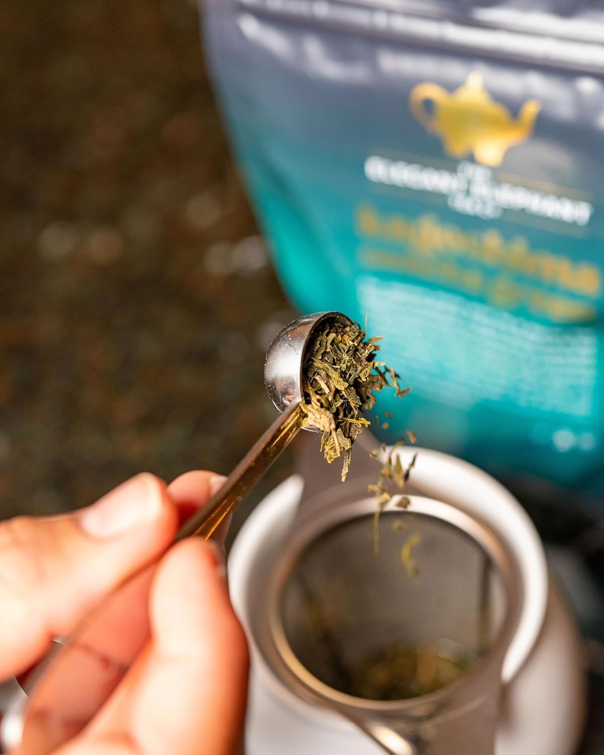 Japanese Sencha Green Tea, Organic Loose Leaf Sencha Tea – Antioxidant & Detox Support – Refreshing Hot or Iced Green Tea – 4 oz Resealable Bag (Makes 50 Cups) – The Elegant Elephant