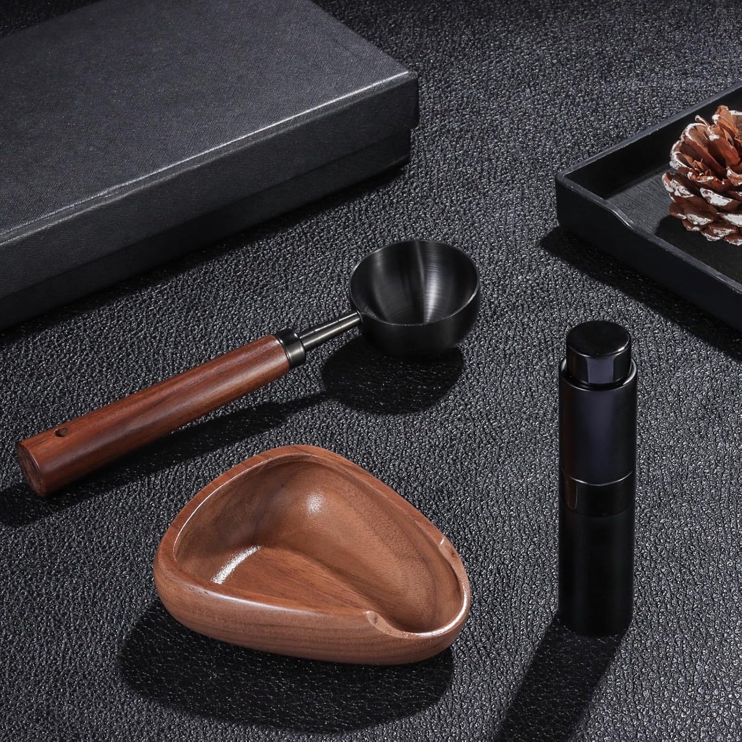 3pcs Coffee Bean Dosing Cup Set with Gift Box, Dosing Walnut Wood Cups Stainless Steel Spoon Portable Spray Bottle Static Reduction Precise Measuring for Espresso Tea Coffee Bar Accessories Kit