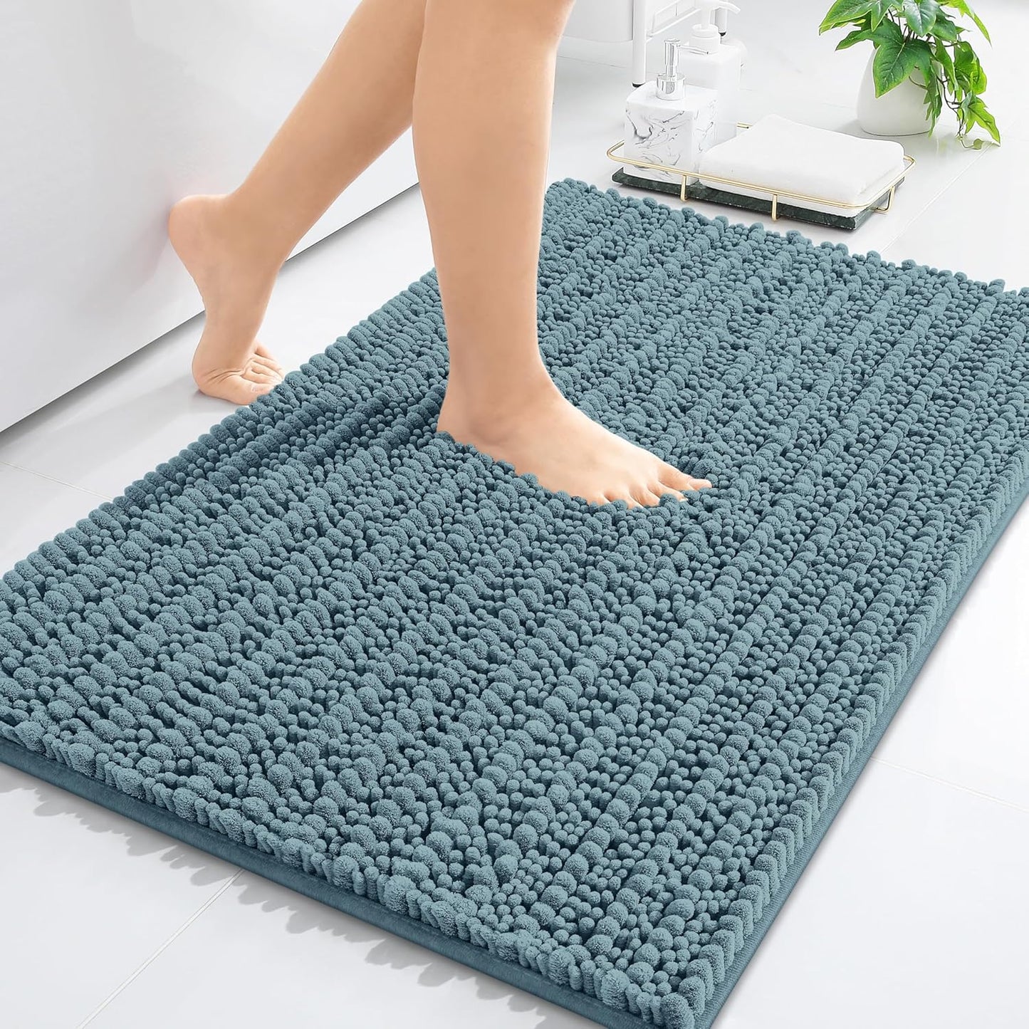 Arotive Luxury Chenille Bathroom Rug Mat, Extra Soft Thick Absorbent Shaggy Bath Rugs, Non-Slip Machine Wash Dry, Plush Bath Mats for Bathroom, Shower and Tub, 36x24, Smoky Gray